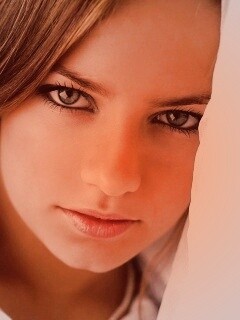 Красивая молодая девушка обои