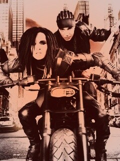 Tokio Hotel на мотоцикле обои