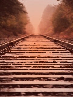 Железная дорога после дождя обои