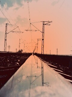 Отражение в рельсе обои