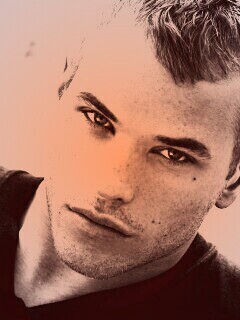 Келлан Латс обои