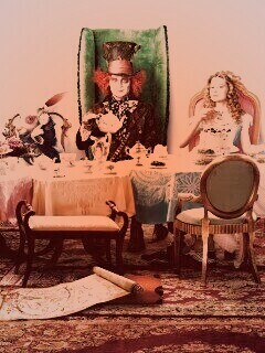 Чай в стране чудес обои