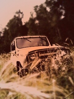 УАЗик в траве обои