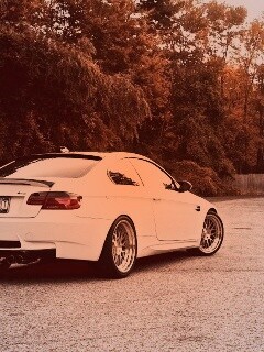 Белый BMW M3 обои