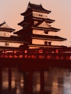 Дом на берегу обои