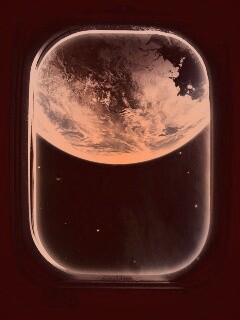 Вид на Землю из иллюминатора космической станции обои