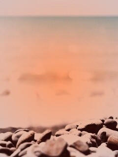 Пляж из гальки обои