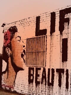 Жизнь прекрасна обои