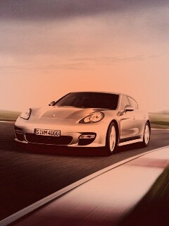 Автомобиль на треке обои