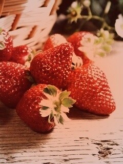 Клубничка обои