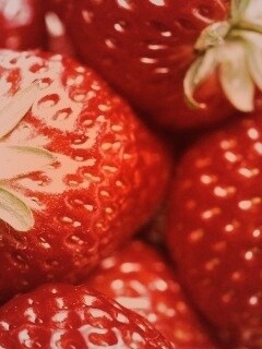 Сочная клубничка обои