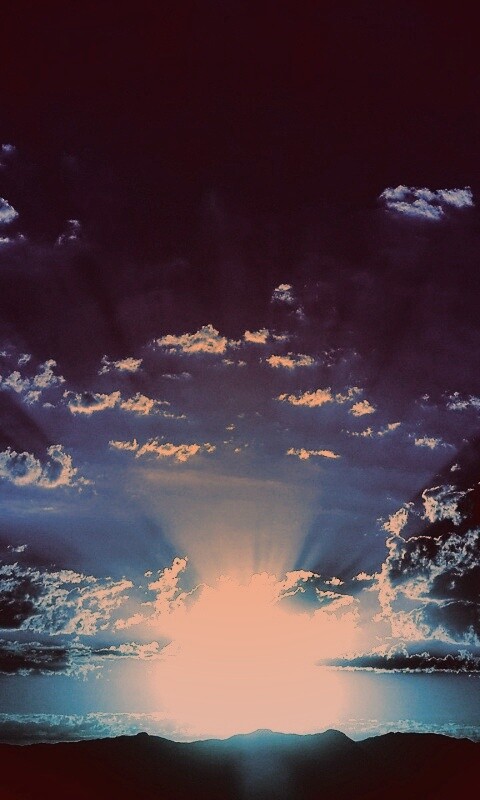 Восход в горах обои