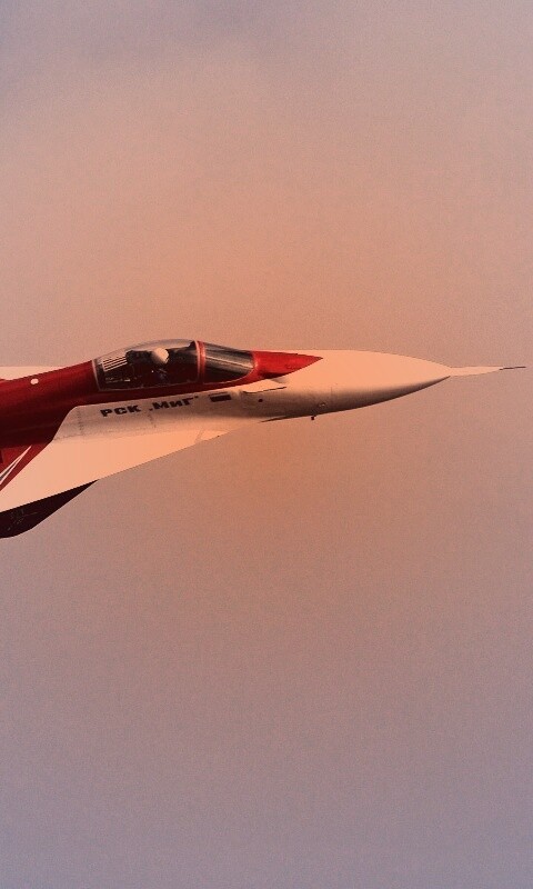 Истребитель МИГ пилотажной группы обои