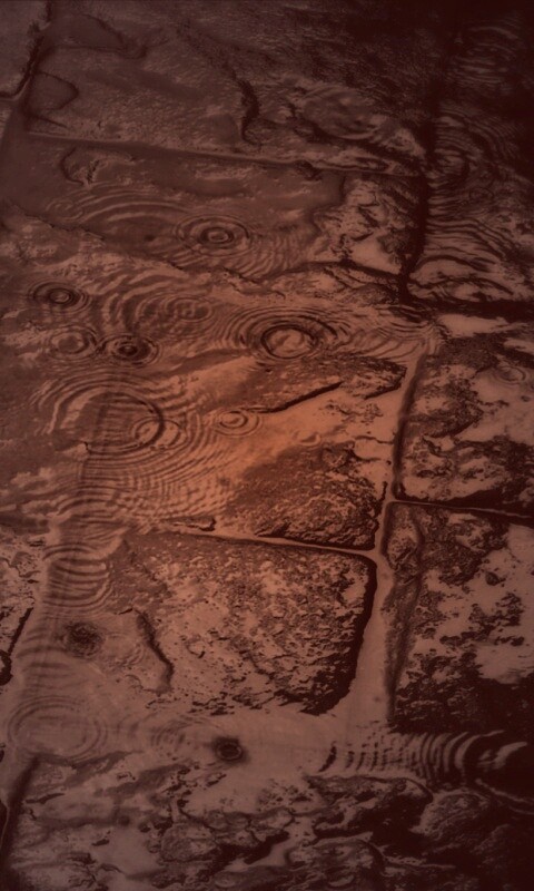 Дождь на мостовой обои