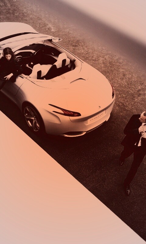 Пара у кабриолета Пежо обои