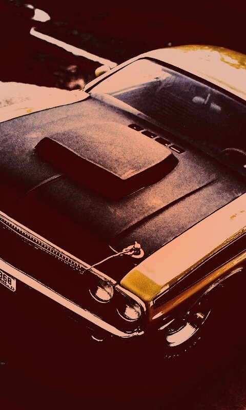 Додж на  каменистой поверхности обои