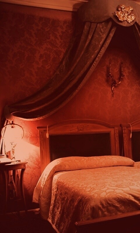 Спальня обои