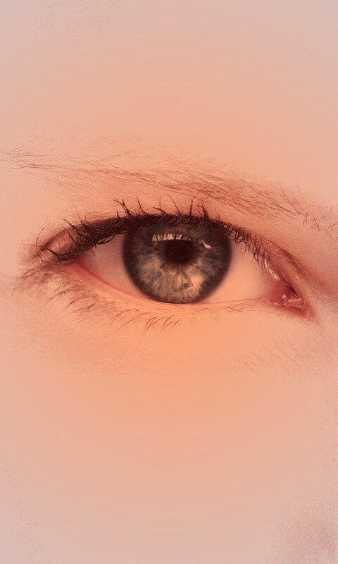 Она смотрит на тебя обои