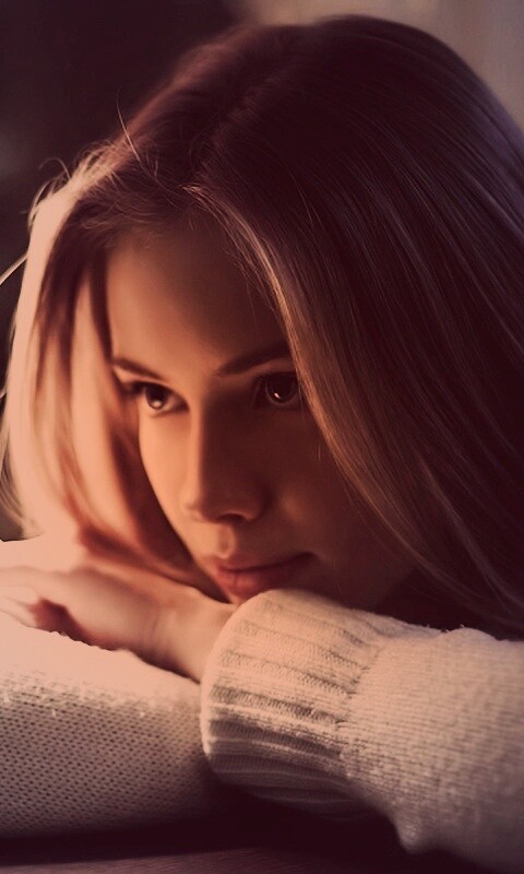 Задумалась обои