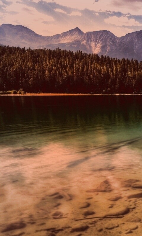 Зеленое озеро обои