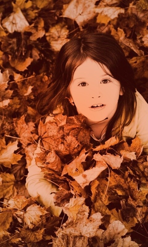 Девочка и осень обои