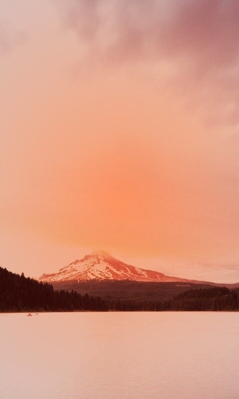 Закат над горой обои