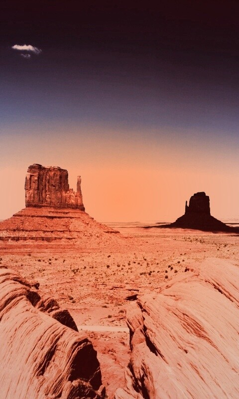 Долина монументальных гор обои