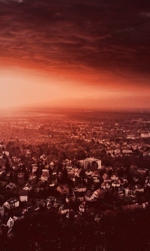 Закат над городом обои