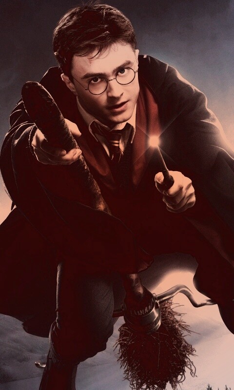 Гарри Поттер на метле обои