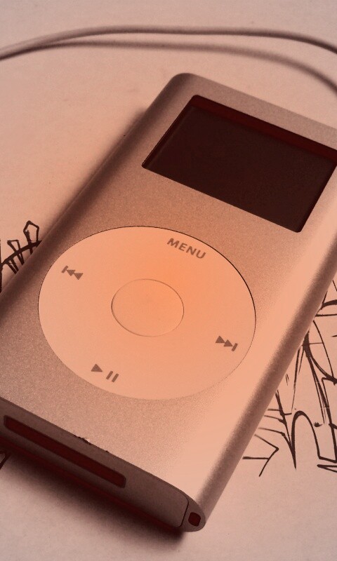 iPod на лиске с граффити обои