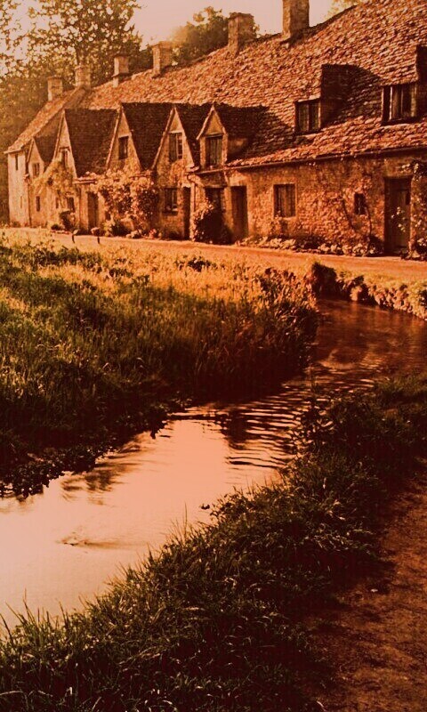 Домик в Англии обои