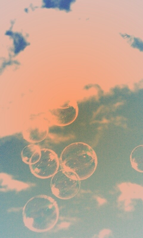 Мыльные пузыри в небе обои