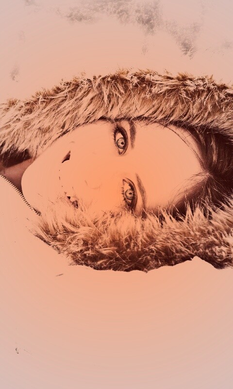 Девушка в снегу обои