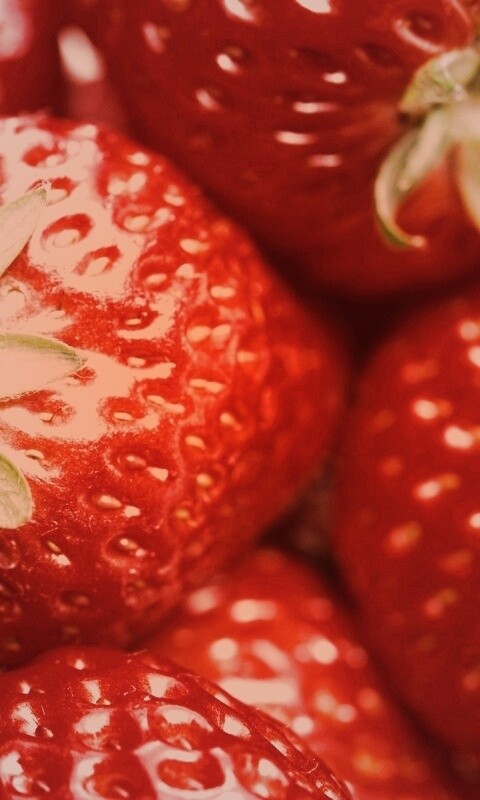 Сочная клубничка обои