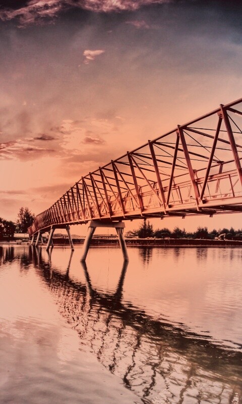 Мост через реку обои