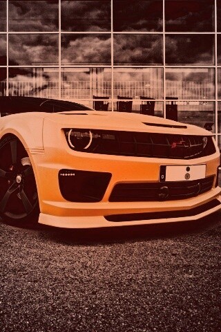 Желтый монстр обои