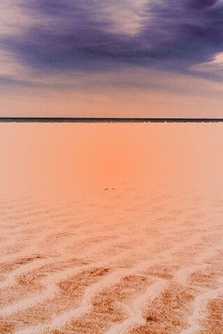 Пустыня на фоне моря обои