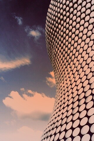 Стена из белых кругов обои