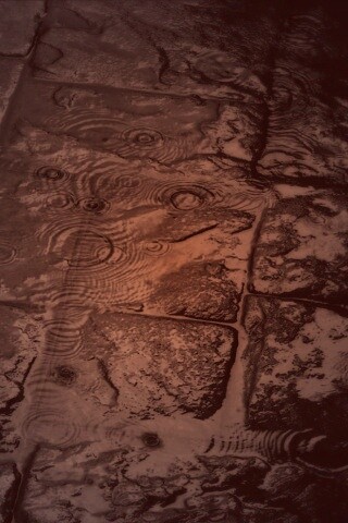 Дождь на мостовой обои