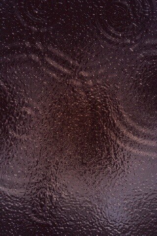 Рябь и круги на воде обои