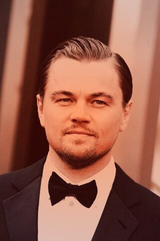 Леонардо Дикаприо в костюме обои