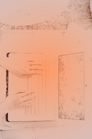 Девушка с ноутбуком vaio обои