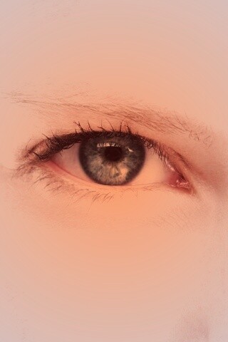 Она смотрит на тебя обои