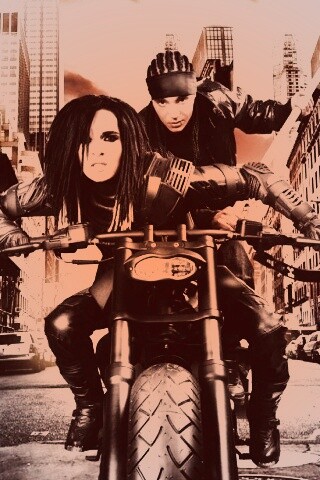 Tokio Hotel на мотоцикле обои