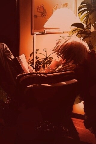 Парень с книжкой обои