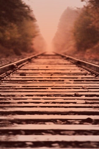 Железная дорога после дождя обои