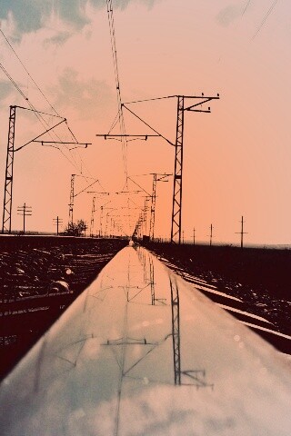 Отражение в рельсе обои