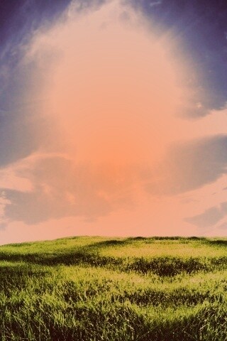 Солнце над холмом обои