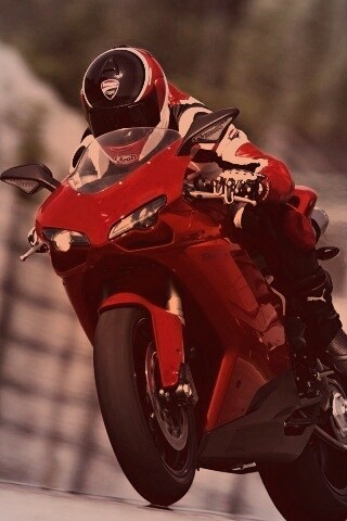 Мотоциклист на Дукати 848 обои