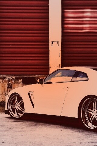 Спортивный Nissan обои